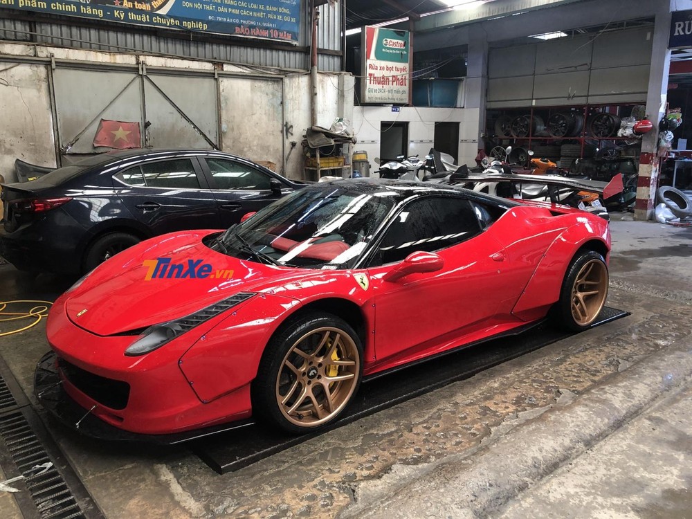 Siêu xe Ferrari 458 Italia độ Liberty Walk đình đám một thời bất ngờ được rao bán