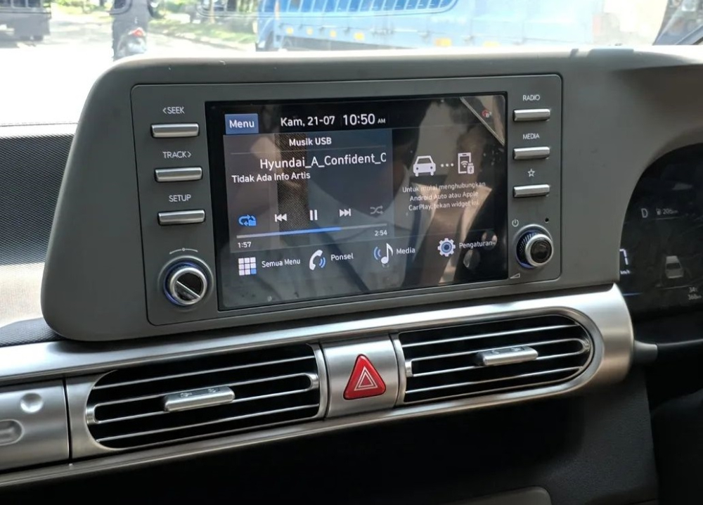 Màn hình trung tâm 8 inch tiêu chuẩn của Hyundai Stargazer 2022 Màn hình trung tâm 8 inch tiêu chuẩn của Hyundai Stargazer 2022
