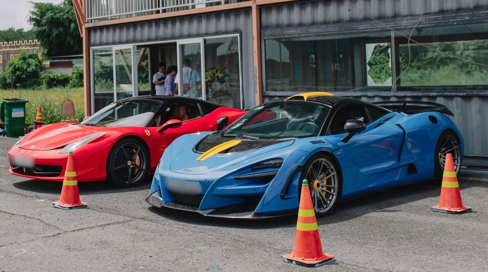 Sau sự cố cháy xe, Ferrari 458 Italia độ Misha Designs được chủ nhân cho về nguyên bản Sau sự cố cháy xe, Ferrari 458 Italia độ Misha Designs được chủ nhân cho về nguyên bản