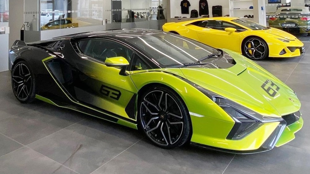 Lamborghini Sian với 2 màu sơn