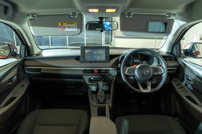 Nội thất của Toyota Vios 2023 bản 1.2 Sport CVT