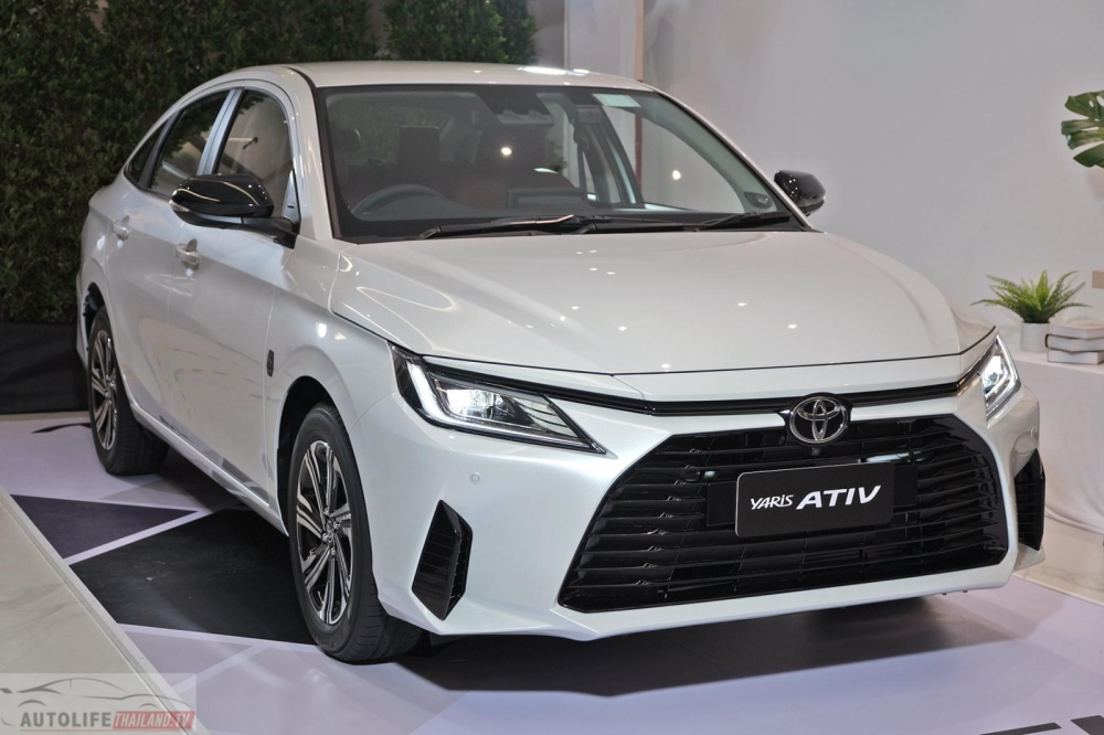 Toyota Vios Premium Luxury 2023 tại Thái Lan