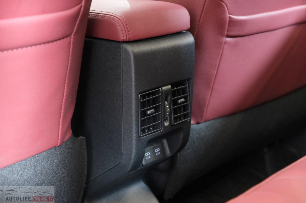 Cửa gió điều hòa cho hàng ghế sau của Toyota Vios Premium Luxury 2023