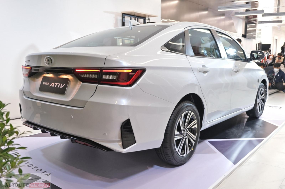 Toyota Vios Premium Luxury 2023 dùng động cơ như 3 phiên bản còn lại