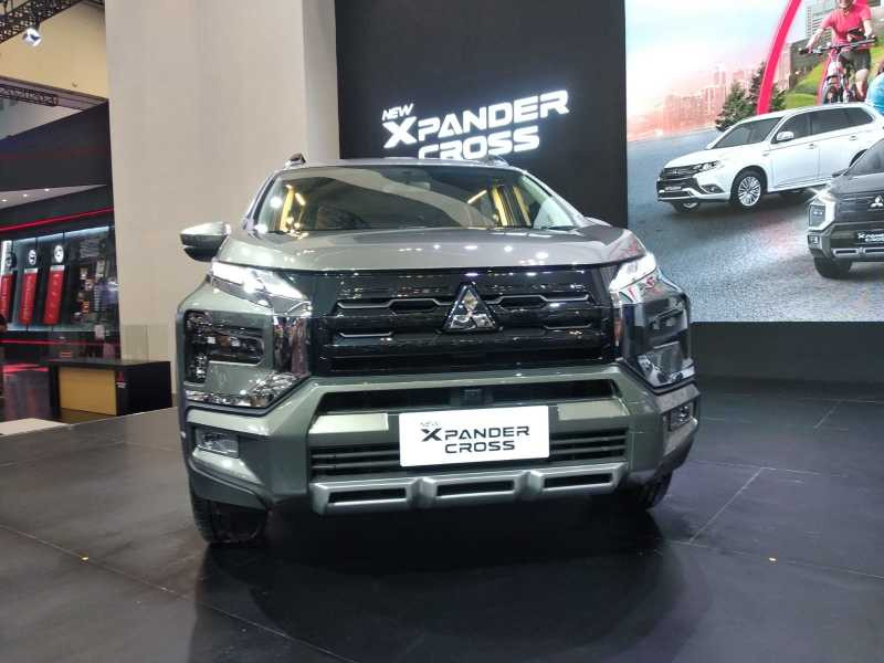 Mitsubishi Xpander Cross 2023 sở hữu đầu xe giống Xpander