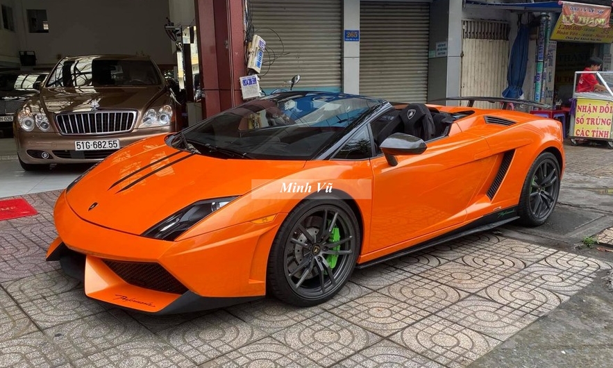 Những thay đổi của siêu xe Lamborghini Gallardo LP570-4 Spyder Performante  độc nhất Việt Nam