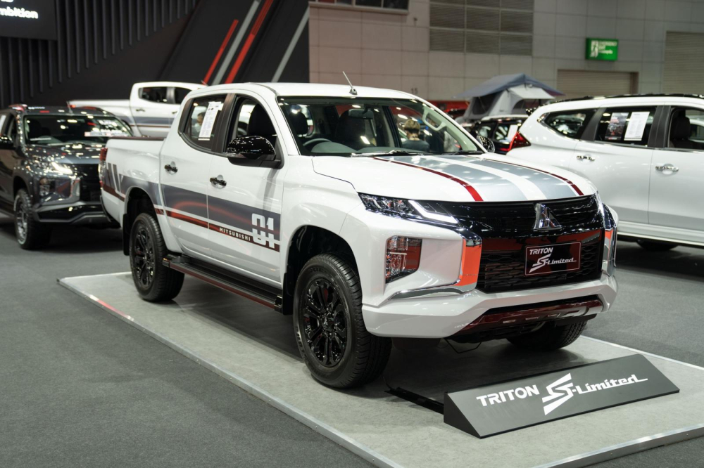 Mitsubishi Triton S-Limited Edition 2022 trình làng với cảm hứng thiết kế từ mô tô Café Racer