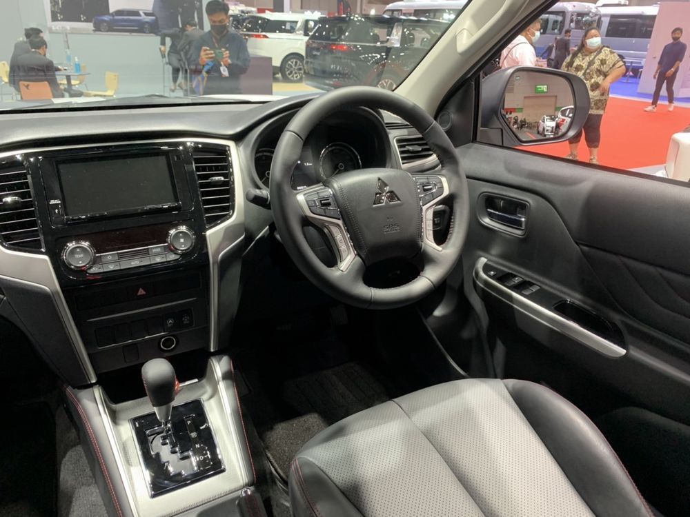 Mitsubishi Triton S-Limited Edition 2022 vẫn dùng những trang bị nội thất như bản thường Mitsubishi Triton S-Limited Edition 2022 vẫn dùng những trang bị nội thất như bản thường