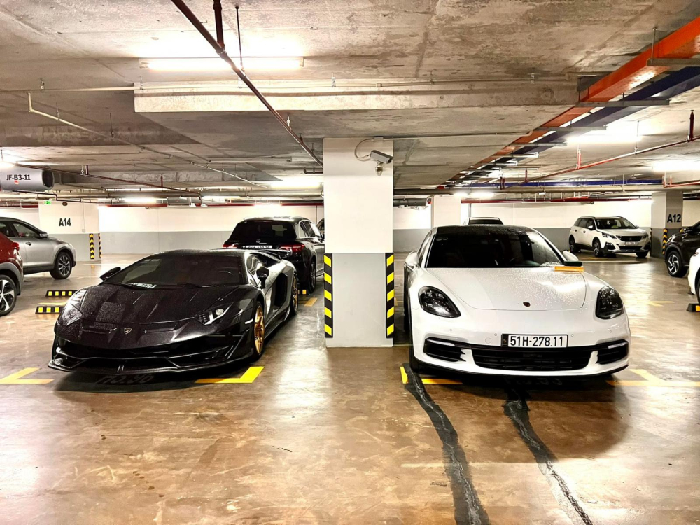 Siêu xe Lamborghini với ngoại hình bản giới hạn Aventador SVJ xuất hiện tại Sài thành Siêu xe Lamborghini với ngoại hình bản giới hạn Aventador SVJ xuất hiện tại Sài thành