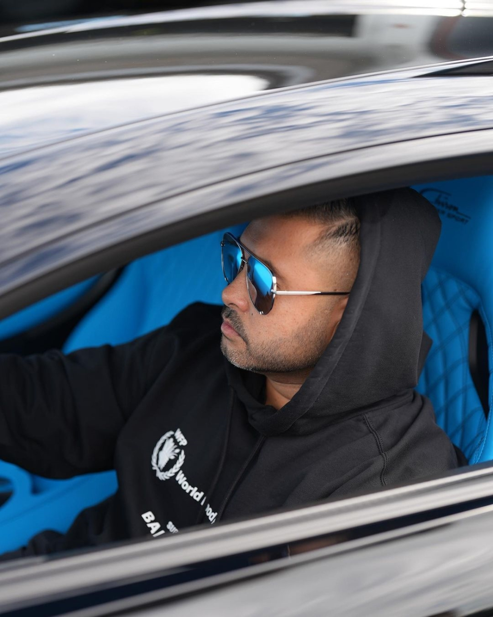 Hoàng tử bang Johor lại gây sốt khi tậu siêu phẩm Bugatti Chiron Super Sport chỉ có 60 chiếc trên thế giới