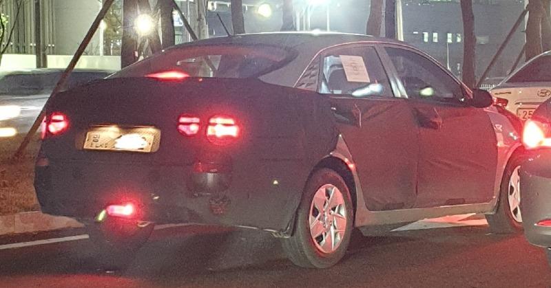 Đèn hậu của Hyundai Accent 2023 khi sáng lên sẽ như thế này Đèn hậu của Hyundai Accent 2023 khi sáng lên sẽ như thế này