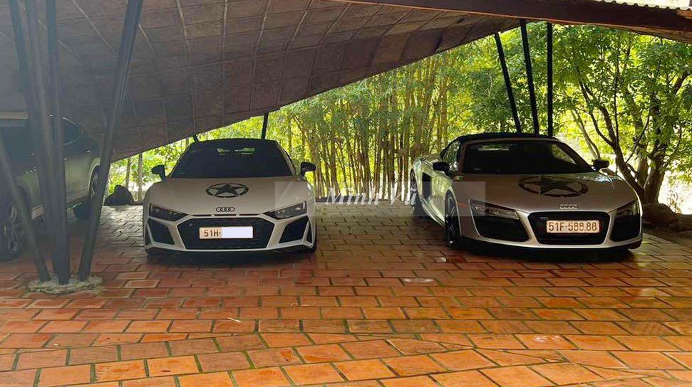 Audi R8 V10 Spyder biển tứ quý 8 đình đám một thời đã có bạn mới