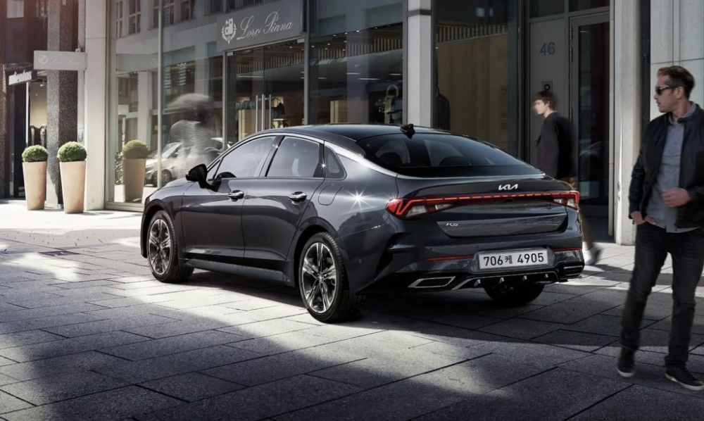 Khách hàng mua ô tô Hyundai và Kia bức xúc vì phải chờ 30 tháng mới được giao xe Khách hàng mua ô tô Hyundai và Kia bức xúc vì phải chờ 30 tháng mới được giao xe