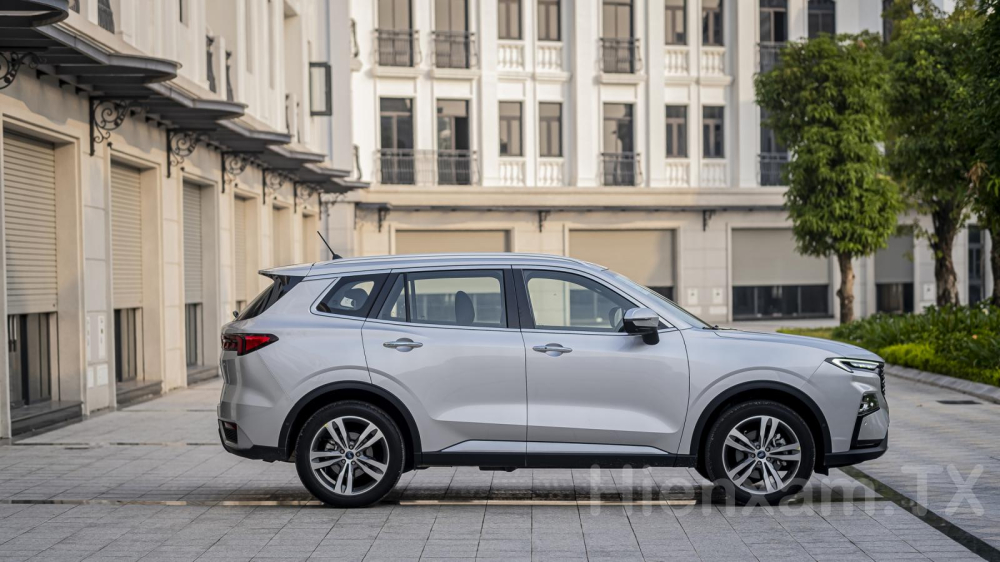 Ford Territory sở hữu kích thước ấn tượng khi có chiều rộng xe lên tới 1.935mm Ford Territory sở hữu kích thước ấn tượng khi có chiều rộng xe lên tới 1.935mm