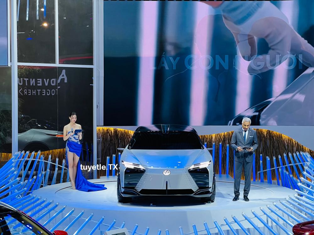 Mẫu xe concept Lexus LF-Z lần đầu tiên cập bến Việt Nam