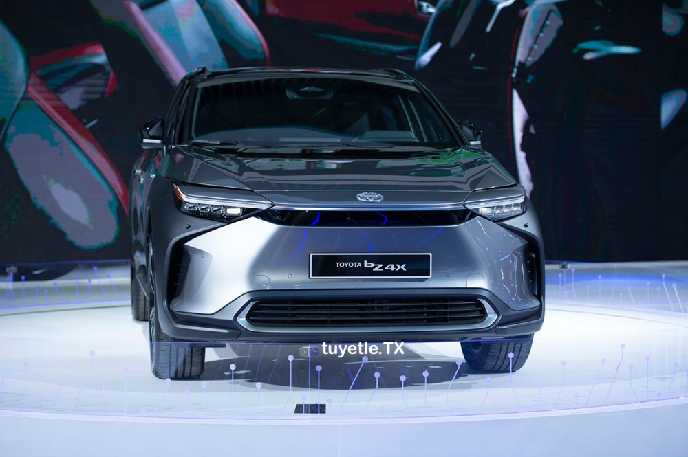 Toyota bZ4X chính thức ra mắt Việt Nam tại triển lãm VMS 2022