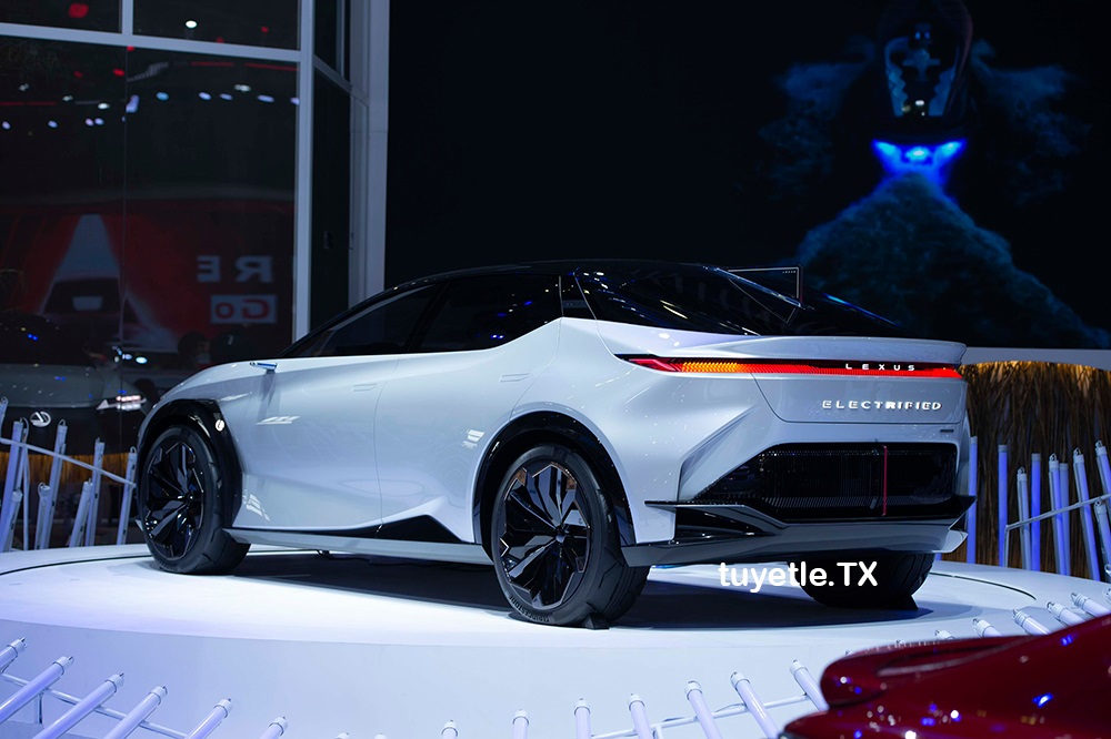 Lexus LF-Z Electrified là xe concept với công nghệ đi trước thời đại