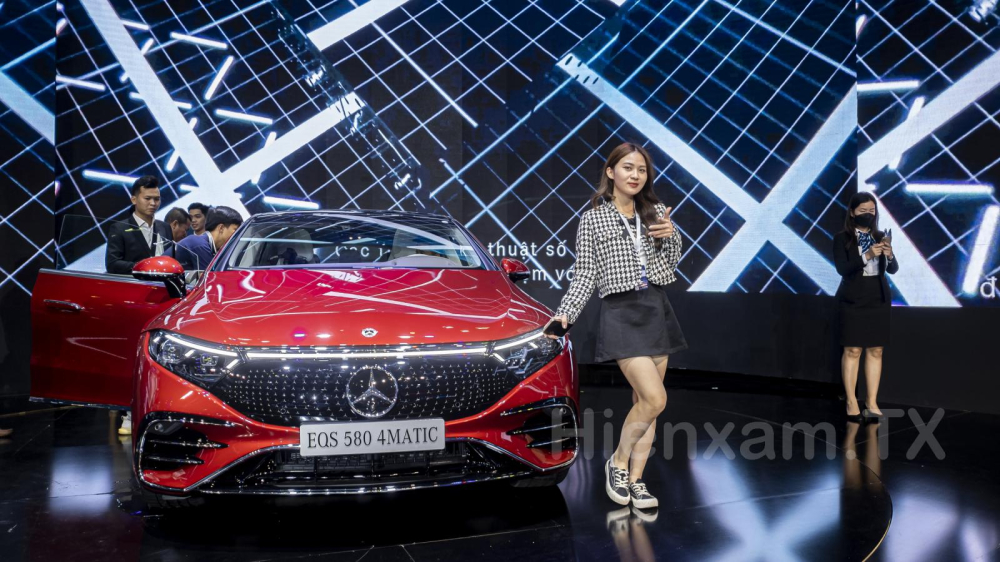 Mercedes-EQS được phân phối với 2 phiên bản là 450+ và 580.