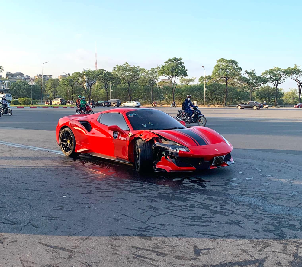 Siêu xe đắt - mạnh - nhanh không thua kém gì Ferrari 488 Pista Spider tại  Việt Nam là xe nào?