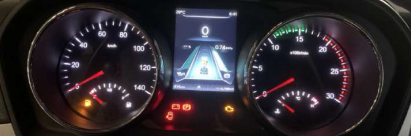 Hệ thống tiện ích ưu việt với màn hình 7 inch độ phân giải cao, hình ảnh sắc nét; cụm đồng hồ được bố trí thuận tiện với tầm mắt người lái; vô lăng tích hợp nút điều chỉnh đa thông tin Hệ thống tiện ích ưu việt với màn hình 7 inch độ phân giải cao, hình ảnh sắc nét; cụm đồng hồ được bố trí thuận tiện với tầm mắt người lái; vô lăng tích hợp nút điều chỉnh đa thông tin