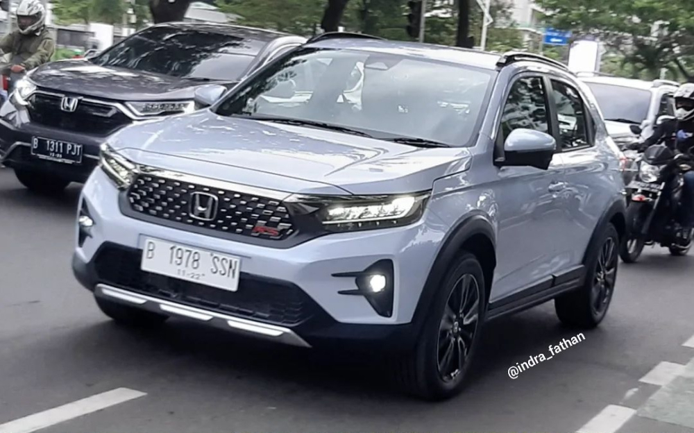 SUV hạng A Honda WR-V 2023 xuất hiện trên đường phố với thiết kế như HR-V thu nhỏ SUV hạng A Honda WR-V 2023 xuất hiện trên đường phố với thiết kế như HR-V thu nhỏ