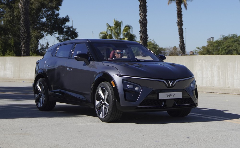 VinFast VF7 VinFast VF7