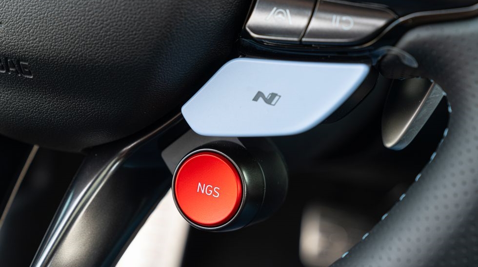 Nút này để kích hoạt tính năng N Grin Shift Nút này để kích hoạt tính năng N Grin Shift