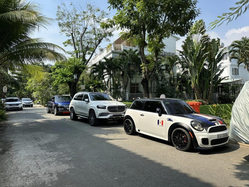 Minh Minh Nhựa tậu SUV siêu sang Mercedes-Maybach GLS480 4Matic 2022 vạn người mê