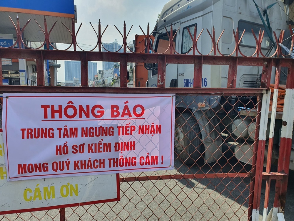 Xử phạt nghiêm đối với các trung tâm đăng kiểm tự ý ngừng hoạt động. Xử phạt nghiêm đối với các trung tâm đăng kiểm tự ý ngừng hoạt động.