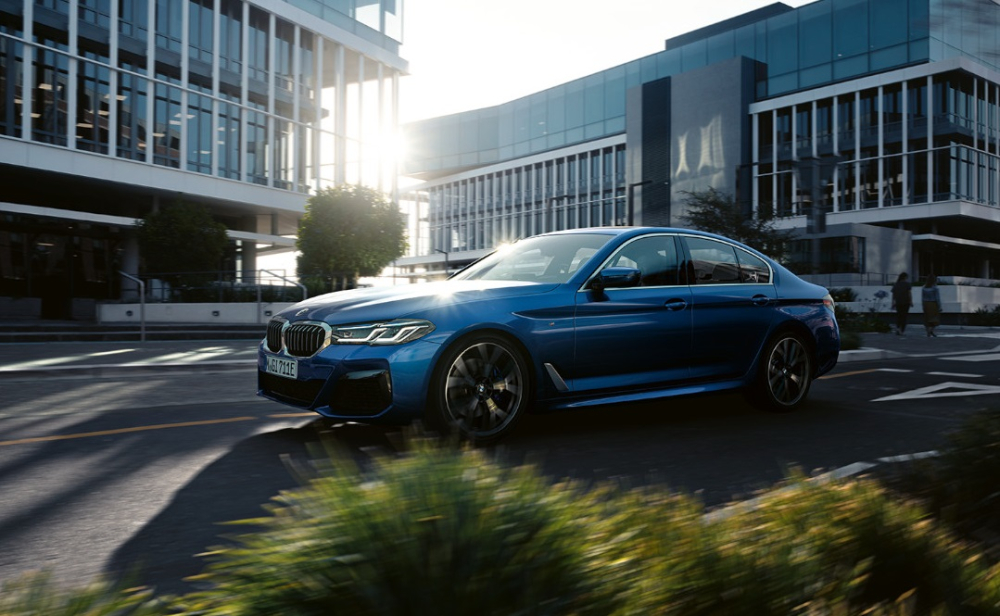 BMW 5-Series lắp ráp tại Việt Nam có giá khởi điểm rẻ hơn cả Honda Civic Type R 2023