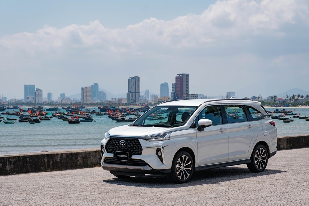 Toyota Veloz Cross đứng ở vị trí 2 trong bảng xếp hạng MPV Toyota Veloz Cross đứng ở vị trí 2 trong bảng xếp hạng MPV