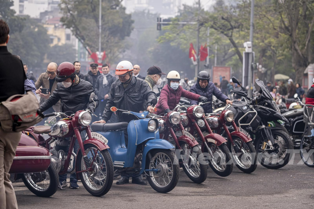 Rất nhiều chủng loại xe, kiểu dáng xe sẽ cùng có mặt tại quảng trường Đông Kinh Nghĩa Thục. Rất nhiều chủng loại xe, kiểu dáng xe sẽ cùng có mặt tại quảng trường Đông Kinh Nghĩa Thục.