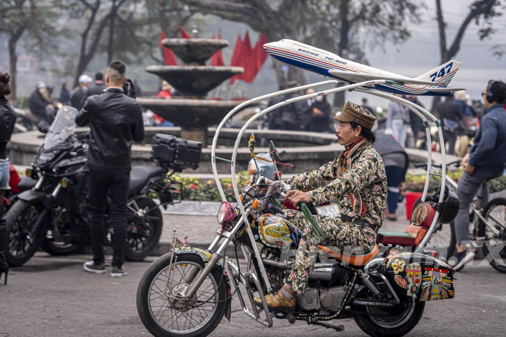 Một chiếc xe kỳ dị khó gọi tên của dân chơi Hà thành. Một chiếc xe kỳ dị khó gọi tên của dân chơi Hà thành.