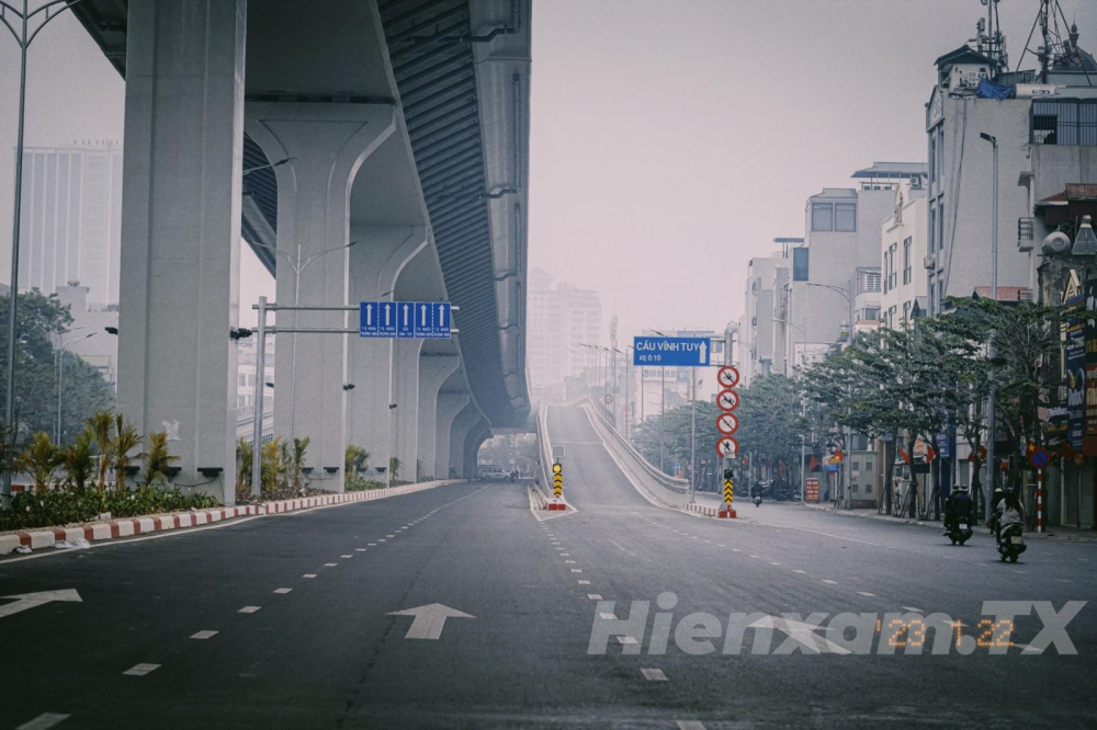 Trục đường Ngã Tư Sở, Trường Chinh, Tây Sơn cũng rất thoáng. Trục đường Ngã Tư Sở, Trường Chinh, Tây Sơn cũng rất thoáng.