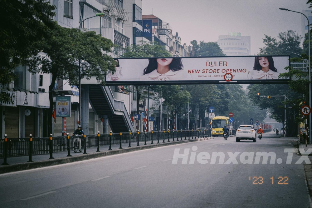 Phố Chùa Bộc ngày thường buôn bán sầm uất  Phố Chùa Bộc ngày thường buôn bán sầm uất