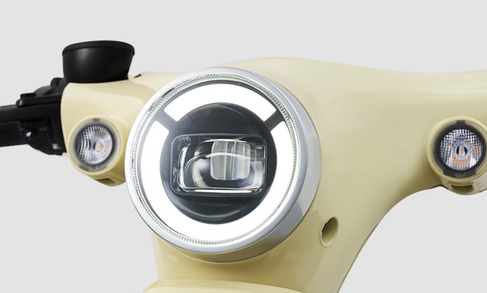 LED headlight of the Honda Cub e: