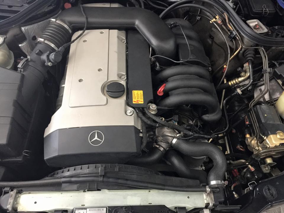 Động cơ xe Mercedes-Benz 280E Limousine Động cơ xe Mercedes-Benz 280E Limousine