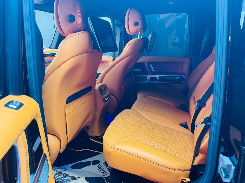 Nội thất xe Brabus 800 Widestar của đại gia Phú Quốc Nội thất xe Brabus 800 Widestar của đại gia Phú Quốc