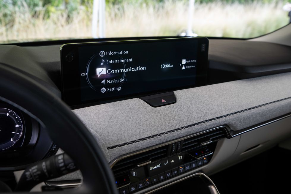 Điều hòa của Mazda CX-90 2024 đi kèm màn hình kỹ thuật số