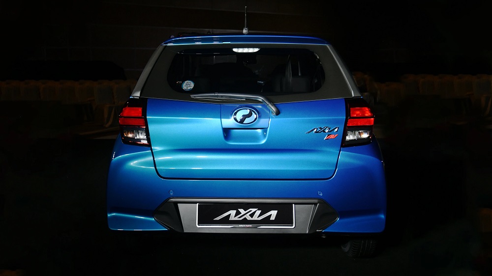 Perodua Axia 2023 nhìn từ phía sau Perodua Axia 2023 nhìn từ phía sau