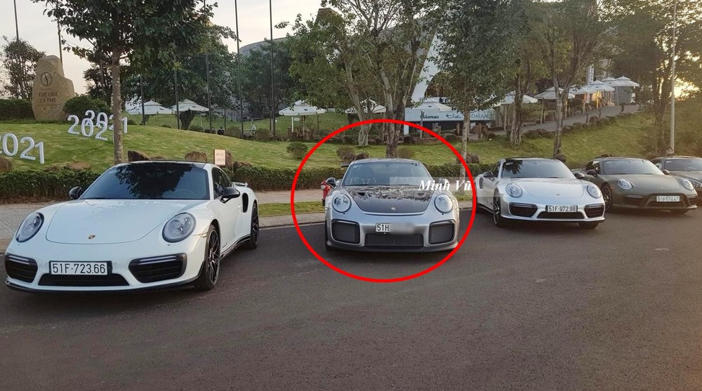 3 chiếc Porsche 911 Turbo S đời 991.1 của ông Vũ trong 1 lần hiếm hoi xuất hiện công khai (chiếc khoanh tròn là 911 GT2 RS)
