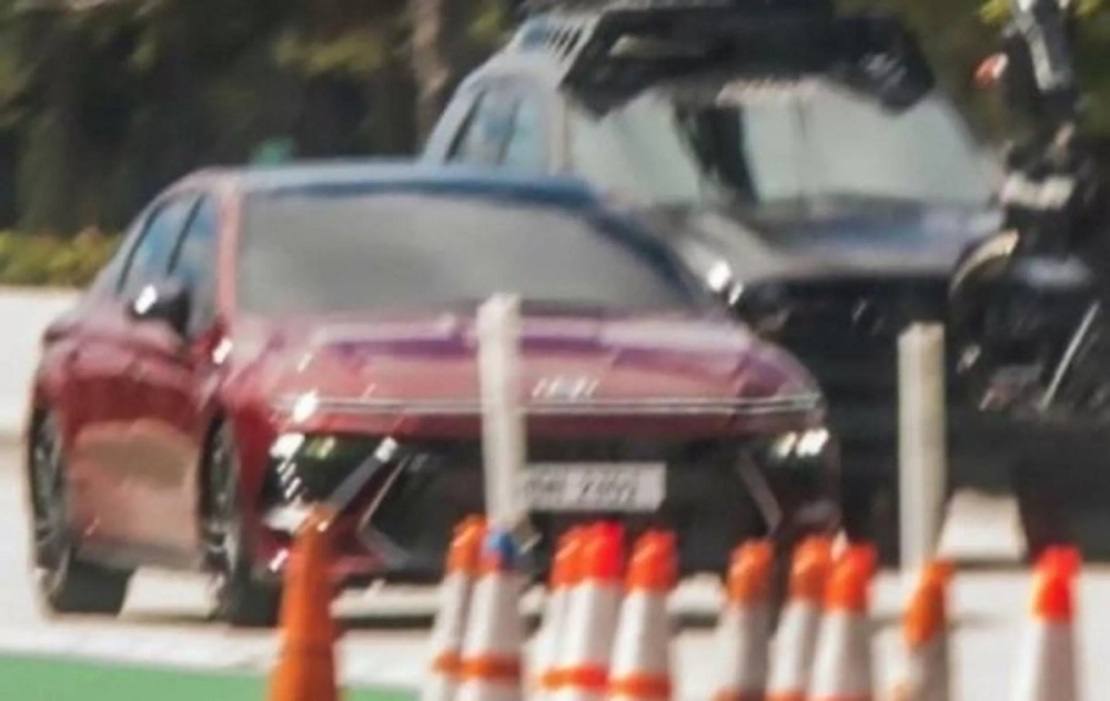 Hyundai Sonata 2024 xuất hiện trên đường phố với thiết kế mới, tương tự Kona và Accent Hyundai Sonata 2024 xuất hiện trên đường phố với thiết kế mới, tương tự Kona và Accent