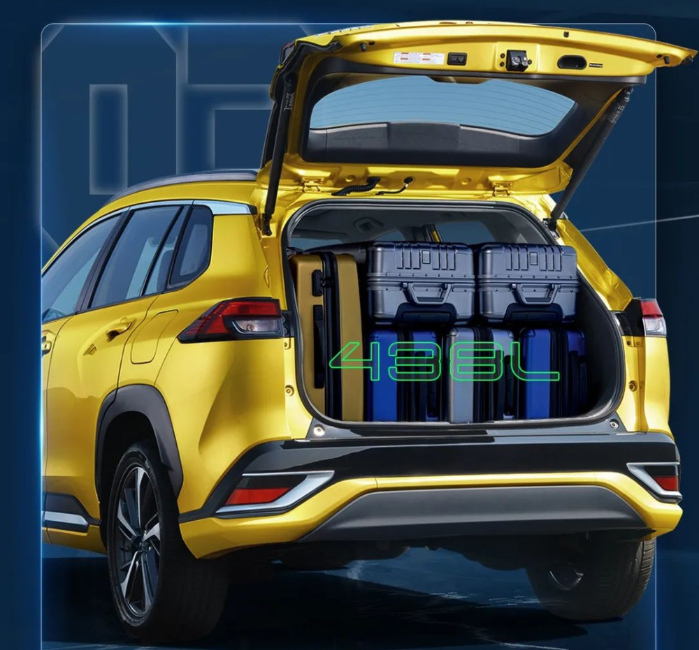 Khoang hành lý của Toyota Frontlander 2023 Khoang hành lý của Toyota Frontlander 2023