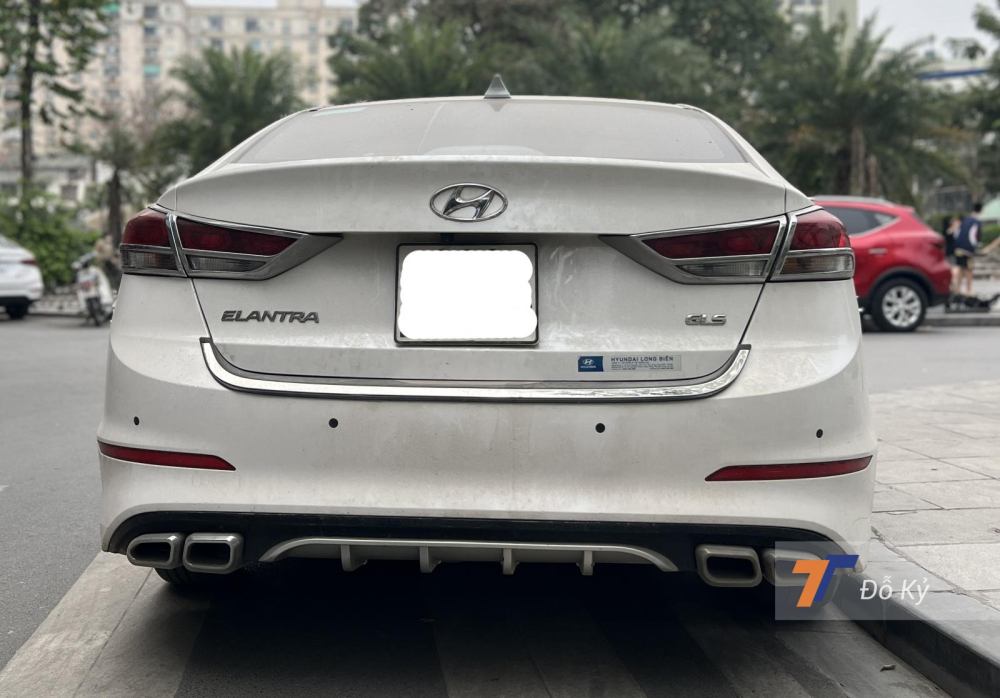 Chủ xe Hyundai Elantra 2018 cũ chia sẻ 3 lợi ích của việc mua xe đã qua sử dụng