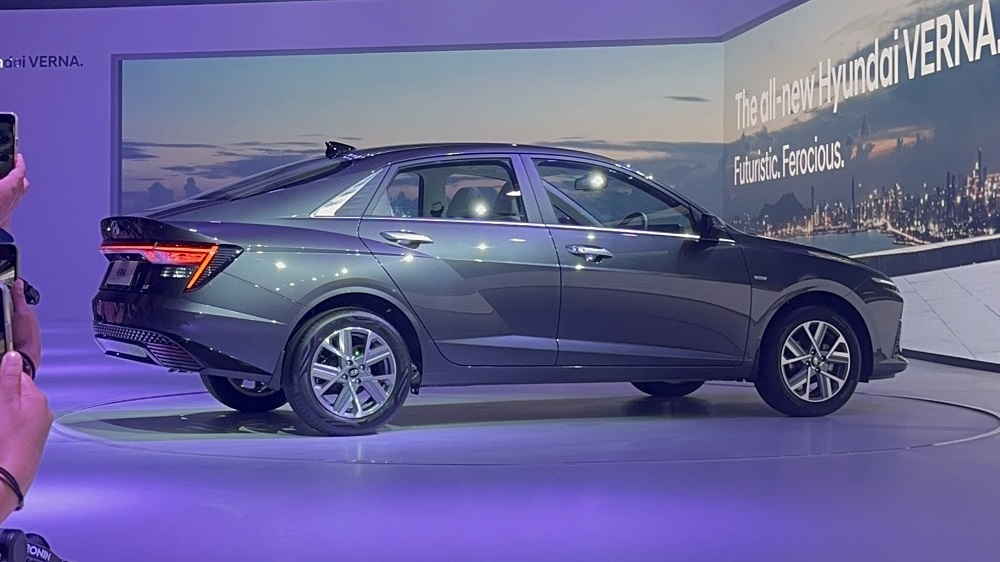 Hyundai Accent 2023 sở hữu sườn xe sắc sảo hơn trước