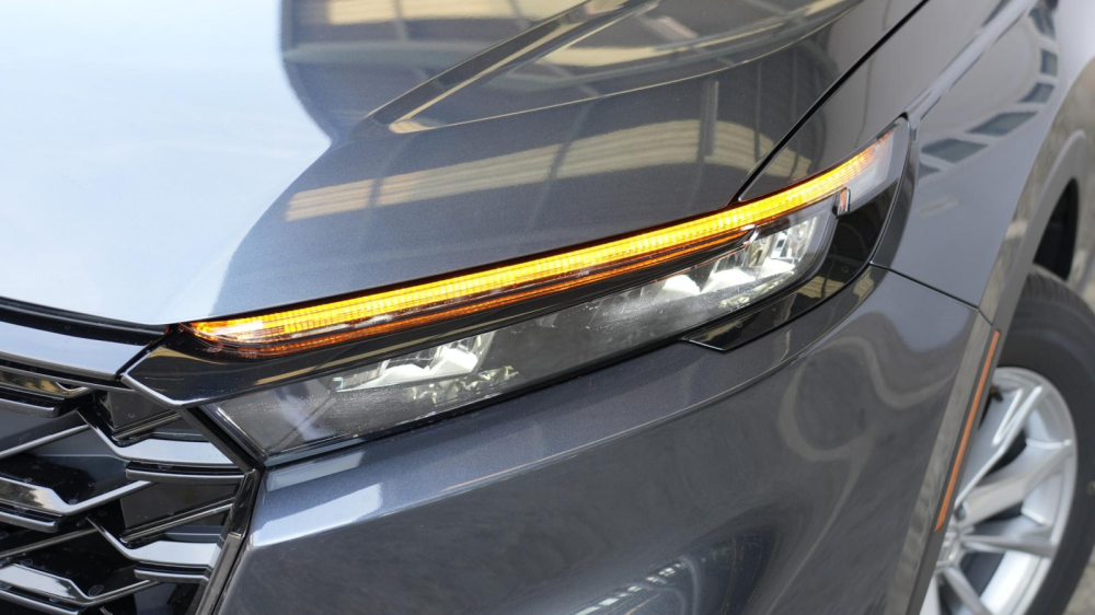 Đèn pha và dải đèn LED định vị ban ngày kiêm đèn báo rẽ tuần tự của Honda CR-V 2023 Đèn pha và dải đèn LED định vị ban ngày kiêm đèn báo rẽ tuần tự của Honda CR-V 2023