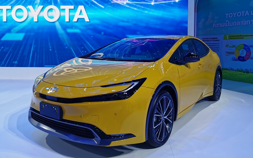 Toyota Prius 2023 đang được trưng bày tại triển lãm BIMS ở Thái Lan