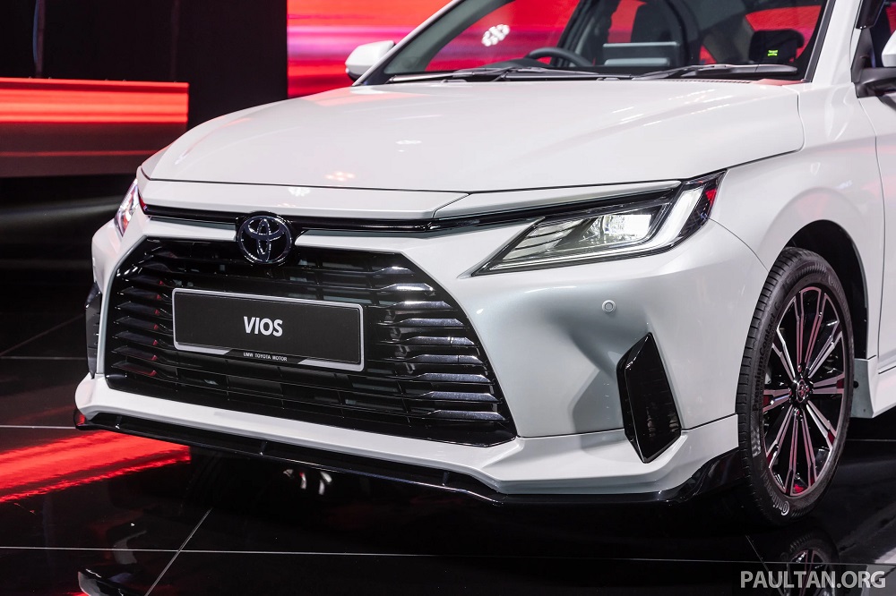 Toyota Vios 2023 dùng đèn pha LED