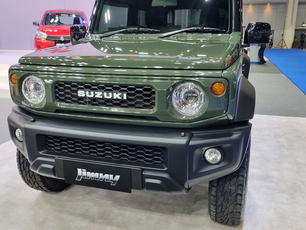 Cận cảnh đầu xe của Suzuki Jimny 2023 Cận cảnh đầu xe của Suzuki Jimny 2023