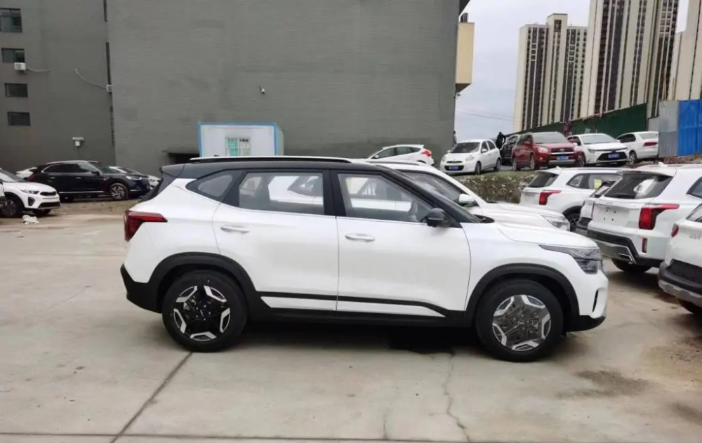 Kia Seltos 2023 tăng nhẹ kích thước so với phiên bản cũ Kia Seltos 2023 tăng nhẹ kích thước so với phiên bản cũ